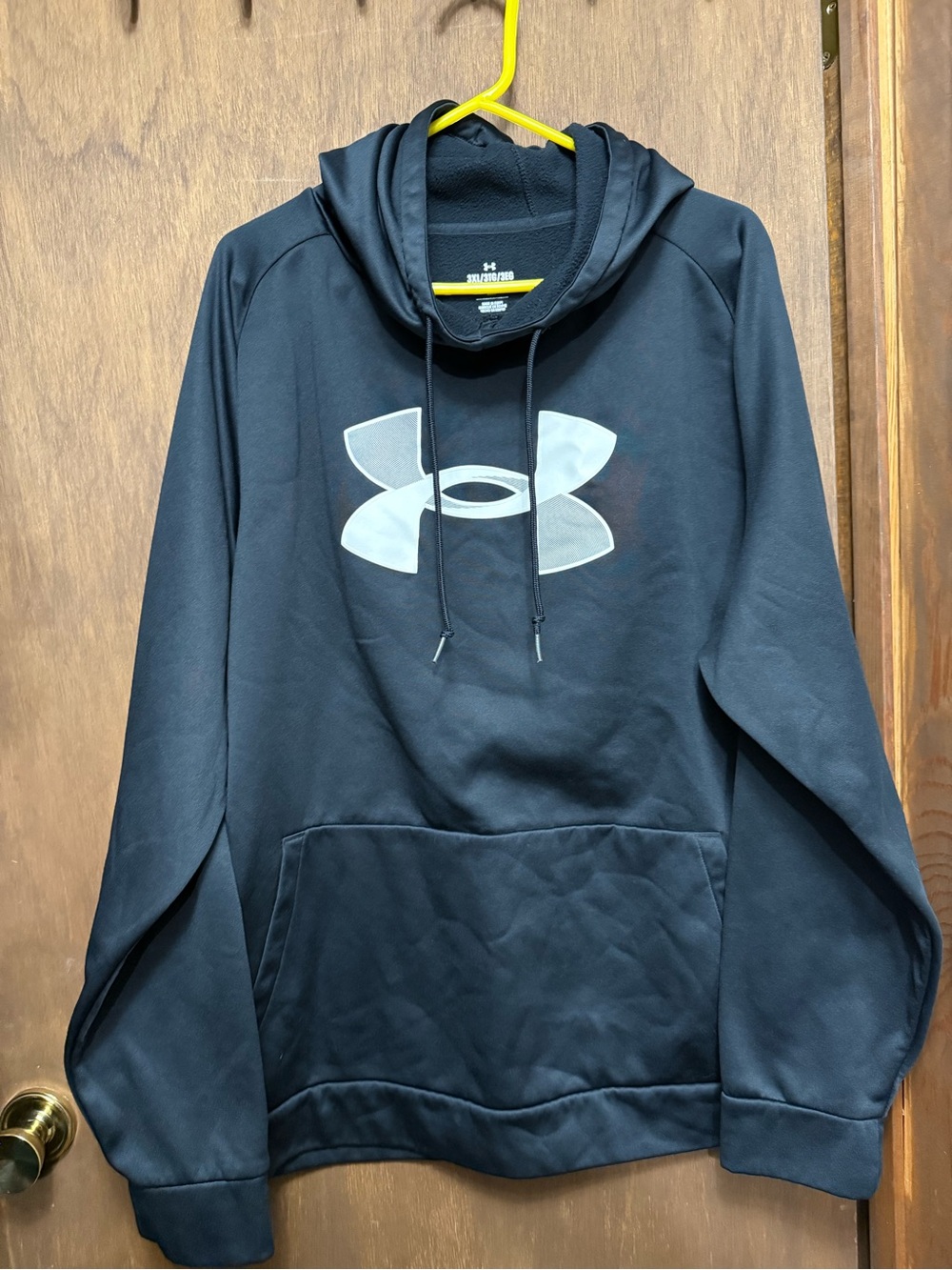 Under Armour Men’s Black Hoodie Sweatshirt